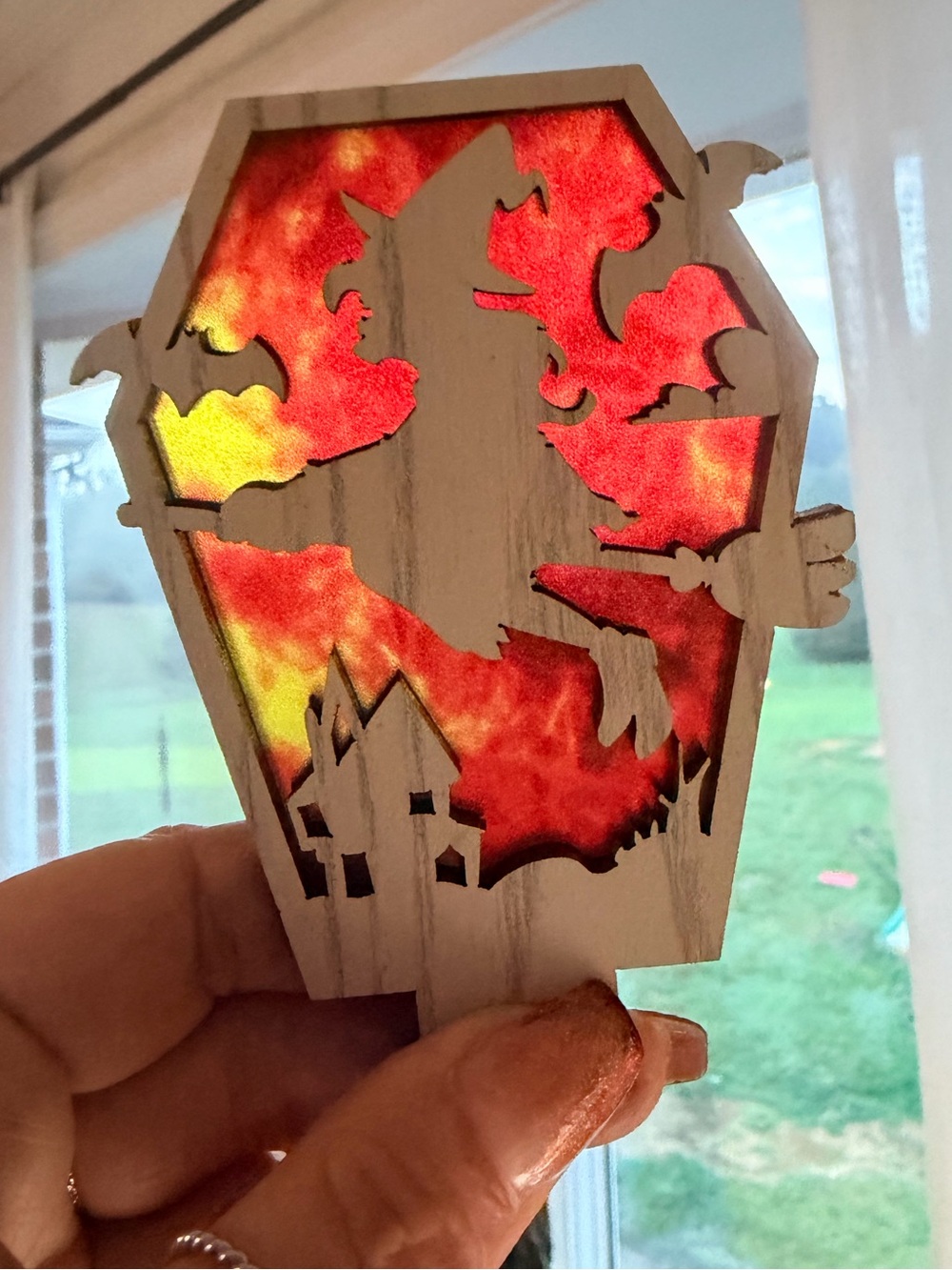 NEW hand crafted wood witch on a broom
Plug in nightlight - Picture 3 of 4